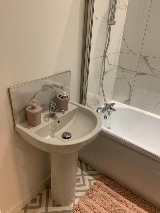 City Blessed Apartment 4 With Free Parking Норт-Шилдс Экстерьер фото